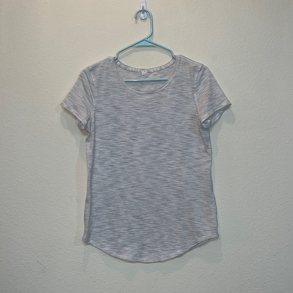 Lululemon T shirt